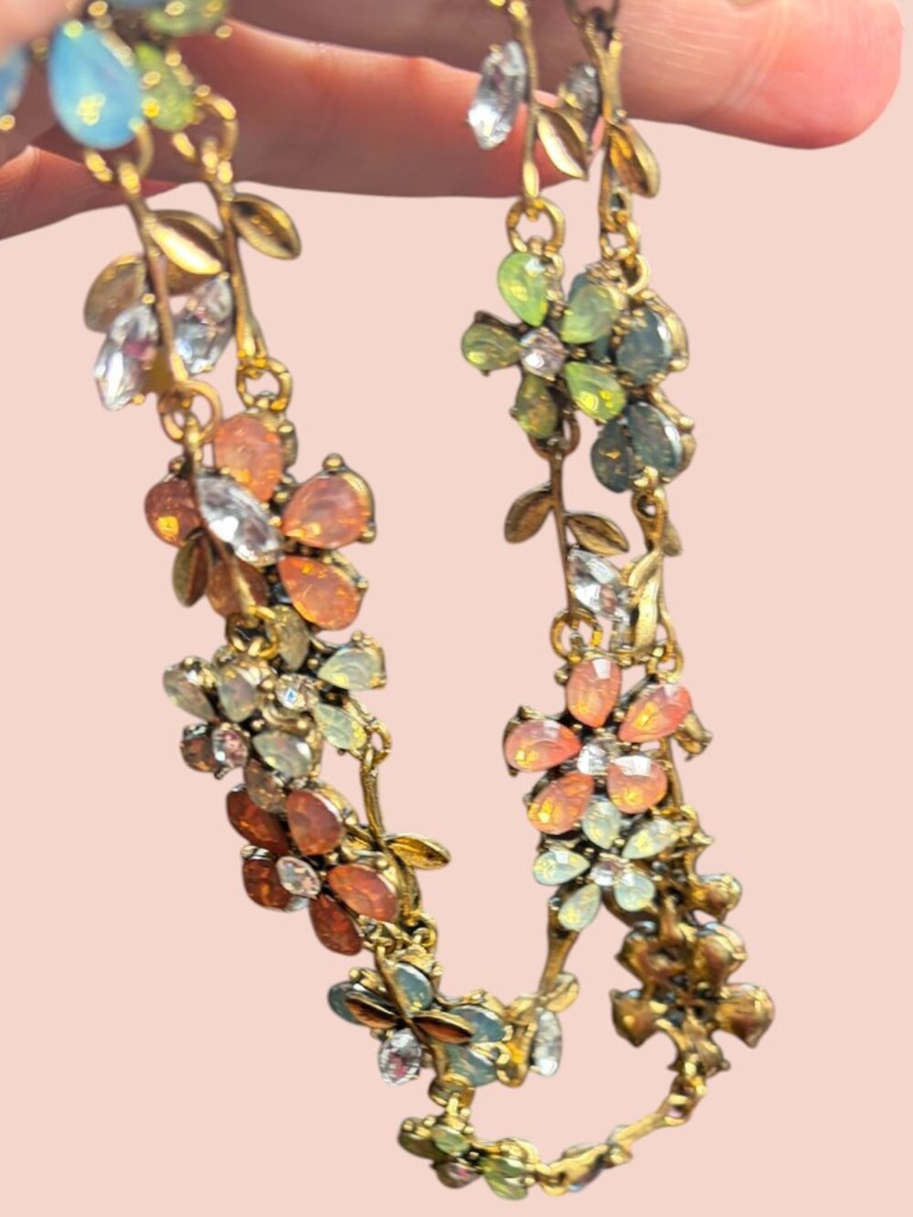 NECKLACE AND EARRING SET - LOVELY FLORAL DESIGN WITH MULTICOLOR STONES - Picture 2 of 4